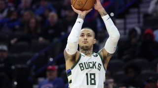 开云体育手机版-马哥杀疯了！库兹马第三节怒轰16分 三节砍下31分平赛季最高